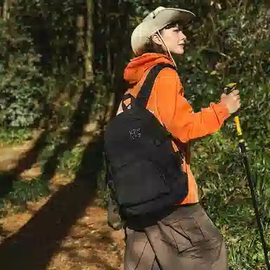 醇龙 港风运动休闲百搭书包轻便学生大容量登山超轻旅游背包 尼龙 双肩包 女款 多色