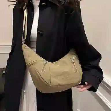 醇龙 简约休闲大容量百搭通勤轻便运动饺子学生百搭 尼龙 斜挎腋下单肩包 男女同款情侣款 多色