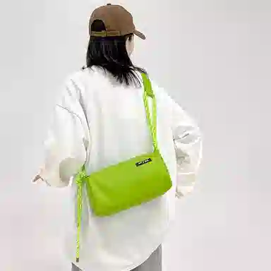 醇龙 休闲防水通勤包 超纤面料 单肩包 常规 男女同款情侣款 白色/黑色/卡其色/绿色