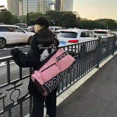 醇龙 休闲简约多功能旅游时尚百搭潮流 尼龙布 旅行包 男女同款情侣款 黄/红/黑/粉/卡其/绿