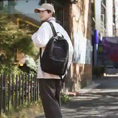 醇龙  男女通用多色尼龙书包学生简约百搭双肩包包潮学院风旅行背包