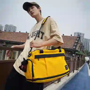 醇龙 中性风休闲简约短途旅游时尚百搭 尼龙 旅行包 常规 男女同款情侣款 黑/红/黄/卡其/青绿/军绿/粉