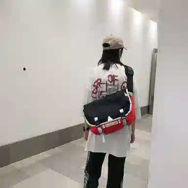 醇龙 工装斜挎包机能风骑行潮流 牛津布 单肩包 常规 男女同款情侣款 黑拼红/黑拼灰