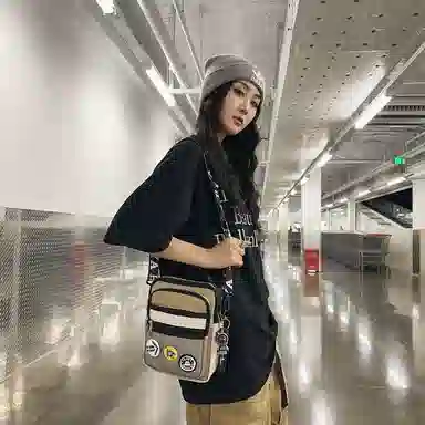 醇龙 轻便百搭小背潮牌手机包休闲斜挎包手提 尼龙 单肩包 常规 男女同款情侣款 黑/墨绿/黑白/卡其/灰