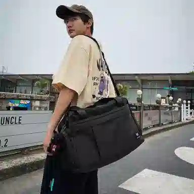 醇龙 中性风休闲简约短途旅游时尚百搭 尼龙 旅行包 常规 男女同款情侣款 黑/红/黄/卡其/青绿/军绿/粉