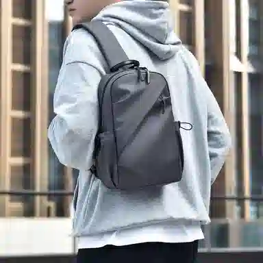 茵初 潮流时尚商务旅游出行轻便 尼龙 胸包 男女同款情侣款 多色