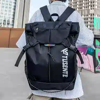 茵初 大容量运动训练篮球背包休闲旅行书包 牛津布 双肩包 常规 男女同款情侣款 多色