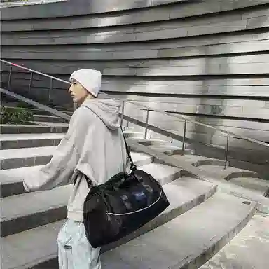 醇龙 干湿分离多用简约休闲 尼龙 旅行包 男女同款情侣款 卡其/黄/红/黑/粉/绿/蓝