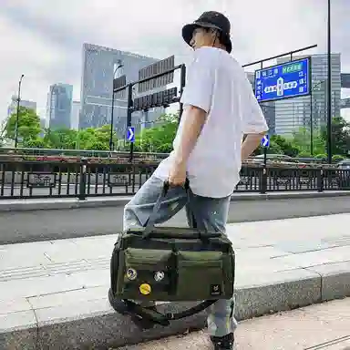 醇龙 大容量干湿分离时尚休闲 尼龙布 单肩包 男女同款情侣款 黑/青绿/黄/蓝/军绿/粉/卡其