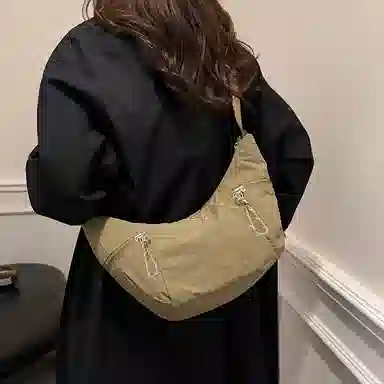 醇龙 简约休闲大容量百搭通勤轻便运动饺子学生百搭 尼龙 斜挎腋下单肩包 男女同款情侣款 多色