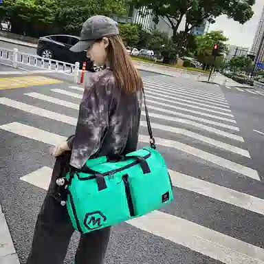 醇龙 多口袋 大容量 干湿分离 尼龙布 单肩斜挎旅行包 常规 男女同款情侣款 黑/卡其/粉/黄/红/青绿/蓝/军绿