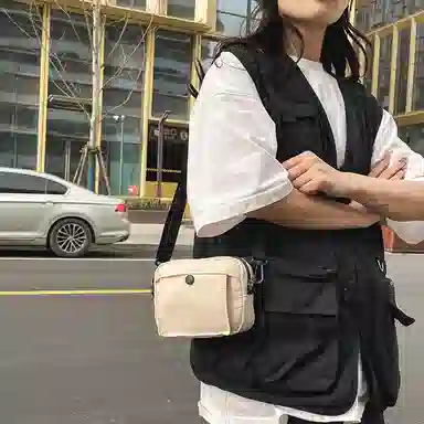 醇龙 尼龙男女通用多色简约单肩包情侣运动手机包休闲百搭斜挎包