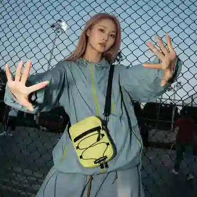 醇龙 潮酷个性小男运动休闲街头潮流男包轻便机能工装风学生 尼龙 斜挎包 常规 男女同款情侣款 多色