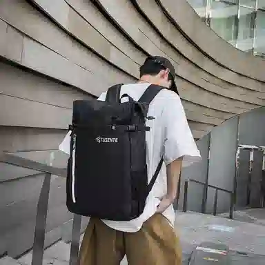 茵初 大容量拼色背包多功能运动防水书包 皮膜 双肩包 常规 男女同款情侣款 多色