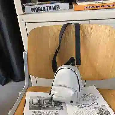 醇龙 时尚精致运动百搭轻便纯色洋气简约清新日常通勤 皮膜拼尼龙 斜挎包单肩包 男女同款情侣款 多色