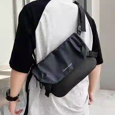 醇龙 机能风百搭简约 尼龙 邮差包单肩包 男款 多色