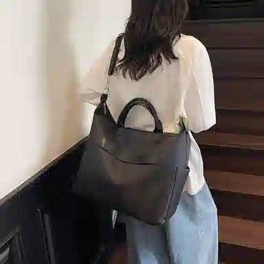 醇龙 高颜值时尚单肩包轻便大容量斜挎包韩系手提百搭 尼龙 旅行包 男女同款情侣款 多色