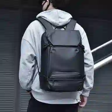 Yinchu Backpack