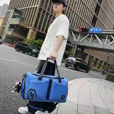 醇龙 多口袋 大容量 干湿分离 尼龙布 单肩斜挎旅行包 常规 男女同款情侣款 黑/卡其/粉/黄/红/青绿/蓝/军绿