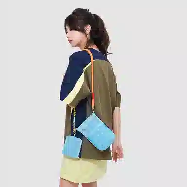 醇龙 网面设计轻便镂空透气 尼龙 斜挎包 女款 多色