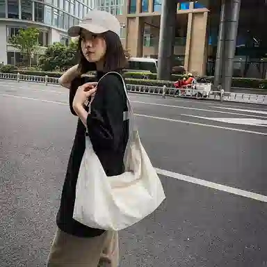 醇龙 日系大容量百搭时尚轻便通勤简约 单肩包 尼龙 男女通用 多色