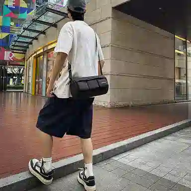 醇龙 休闲百搭出门 尼龙 斜挎单肩包 常规 男女同款情侣款 多色