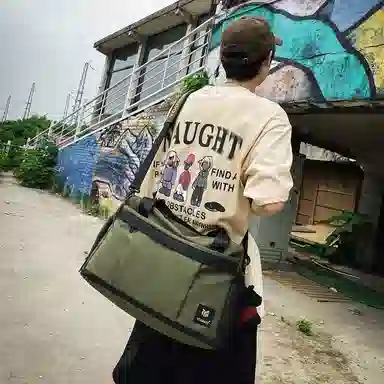 醇龙 中性风休闲简约短途旅游时尚百搭 尼龙 旅行包 常规 男女同款情侣款 黑/红/黄/卡其/青绿/军绿/粉