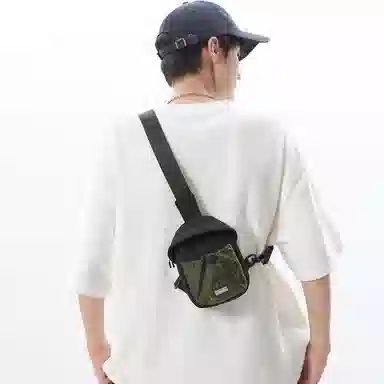 醇龙 休闲百搭个性轻便 尼龙 斜挎包 男女同款情侣款 多色