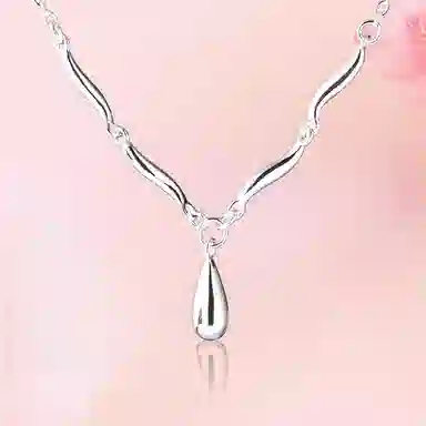 925