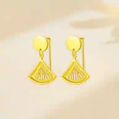 999