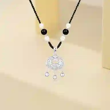 999