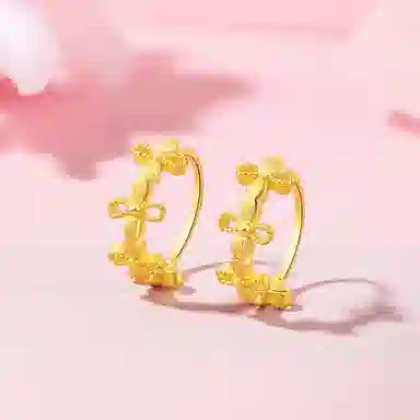 999