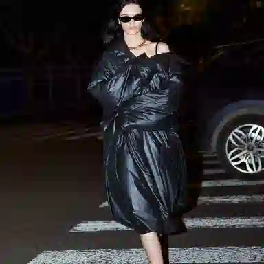 MOCO NOIR DELUXE COLLECTION