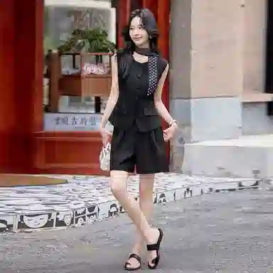 PIERRE CARDIN 2025