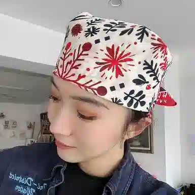 滚烫时光 纯棉圣诞节日风格喜庆印花方巾 头巾 男女同款情侣款