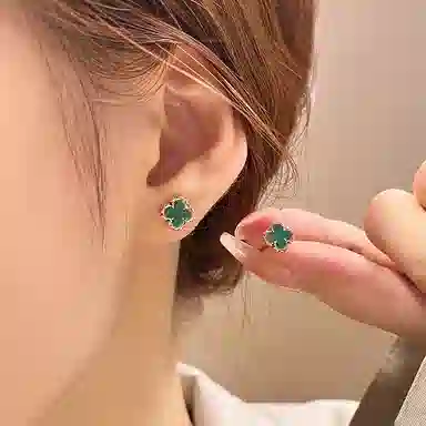 Ai De Promise Clover Stud Earrings