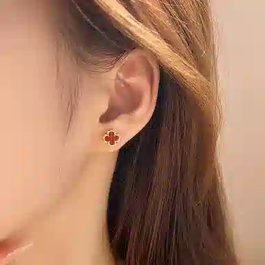 Ai De Promise Clover Stud Earrings