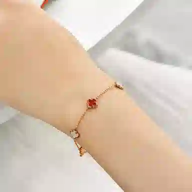 Ai De Promise Clover Stud Earrings