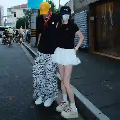TEN MIRO M