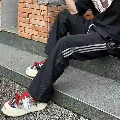 TEN MIRO