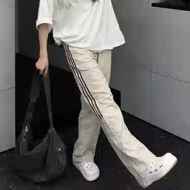 TEN MIRO