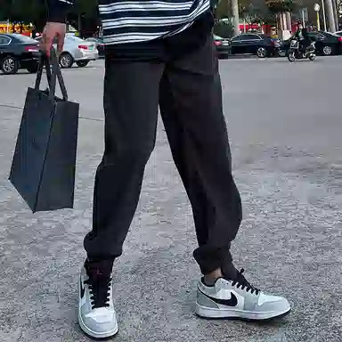 TEN MIRO