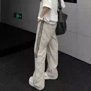 TEN MIRO