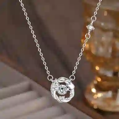 925