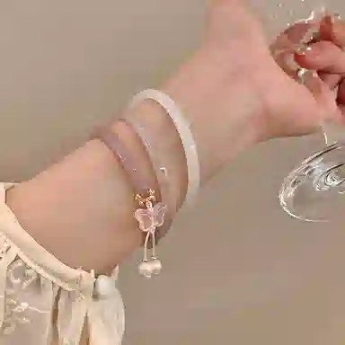 周百福 白月光 一步一响叮当镯 新中式清冷感高级复古流苏粉紫古风优雅民族风叠戴汉服旗袍 琉璃 玉石手镯 女款