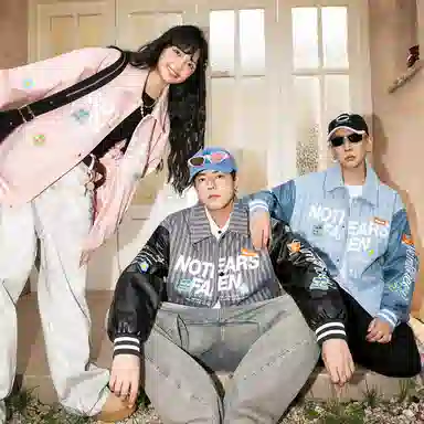 No Tears logoinsvintage