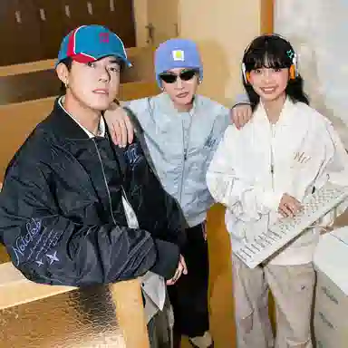 No Tears logocleanfit