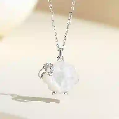 925