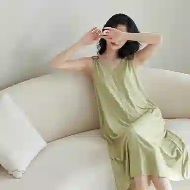 歌倩雅 薄款纯欲风吊带睡裙 女款 绿色