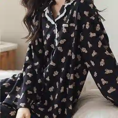 歌倩雅 翻领卡通满印上衣松紧直筒长裤睡衣套装 女款 黑色